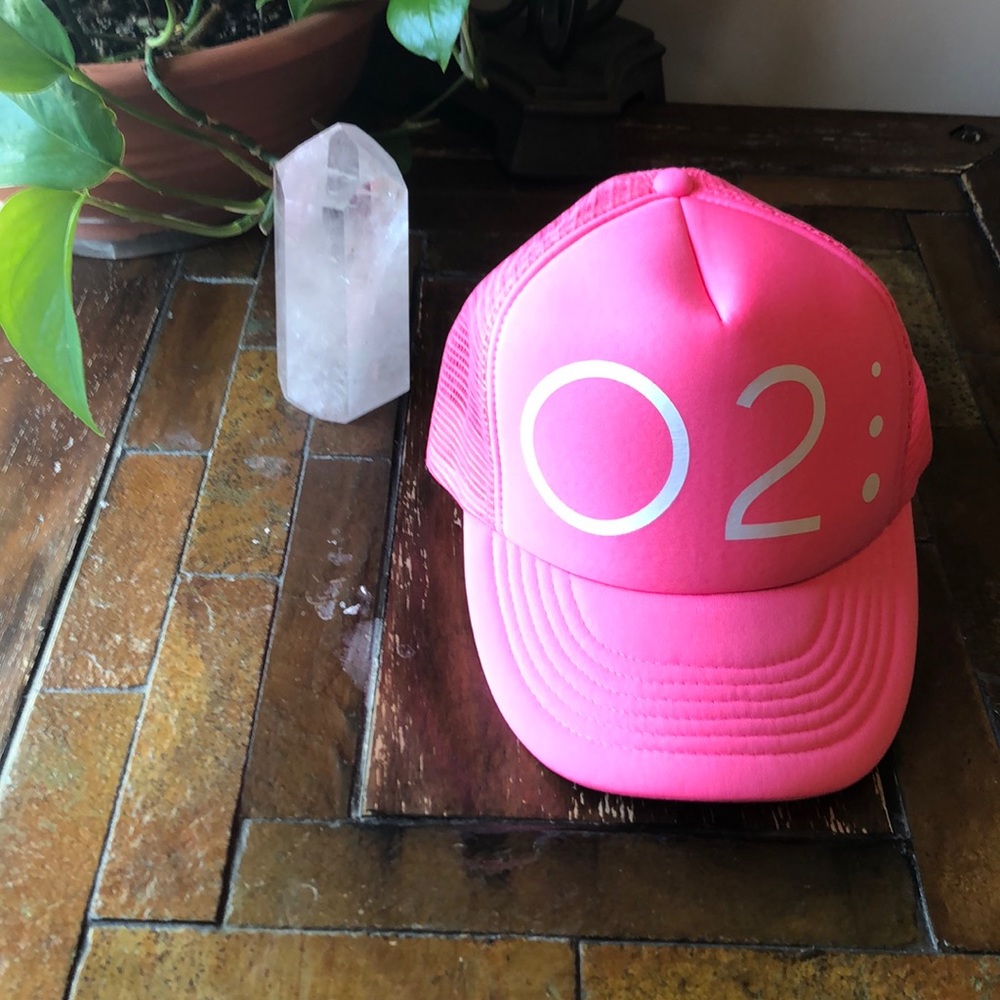 O2 aspen Colorado pink yoga studio hat